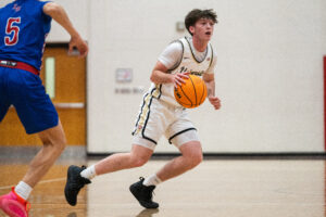 No. 10 University picks up solid victory over No. 7 Parkersburg South, 58-52